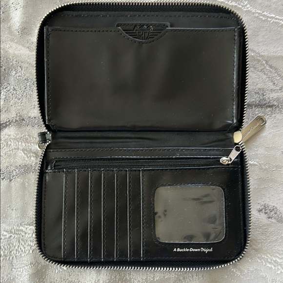 Buckle-Down Black and red Wallet - Picture 3 of 10